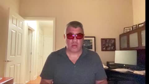 Snapshot of showmet chatting on 09-26-25, 04:05 Chicago Guy online show from 09-26-25, 04:05