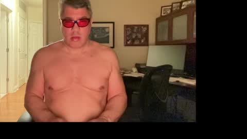 Snapshot of showmet chatting on 04-03-26, 04:54 Chicago Guy online show from 04-03-26, 04:54