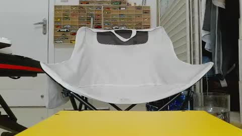 Snapshot of shuaich chatting on 06-13-26, 05:44 shuaich online show from 06-13-26, 05:44