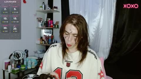 Shun White online show from 12-06-24, 05:53