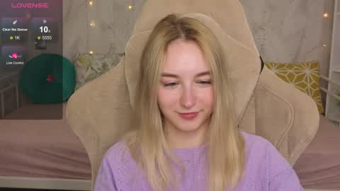 Snapshot of shy__polly chatting on 06-11-26, 12:32 Polly online show from 06-11-26, 12:32