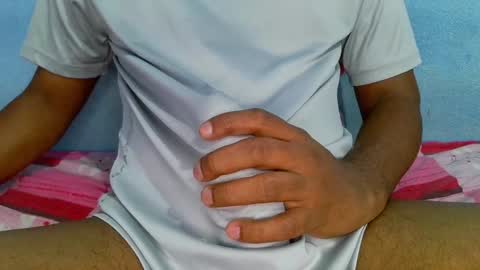 Snapshot of shy_eyes_ chatting on 02-06-25, 02:44 shyeyes online show from 02-06-25, 02:44