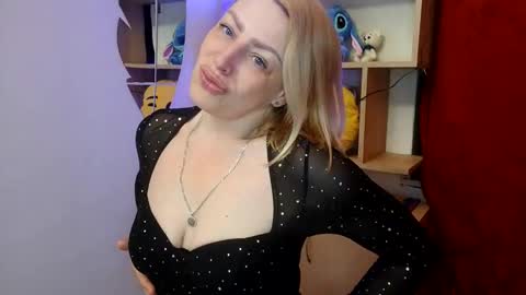 shy_girl80 online show from 03-25-26, 06:47