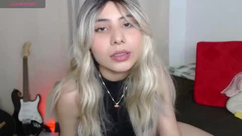 Snapshot of shy_kloe chatting on 11-03-25, 12:46 Kloe online show from 11-03-25, 12:46