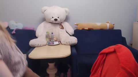 Snapshot of shy_moony chatting on 02-22-26, 05:00 just Alex online show from 02-22-26, 05:00