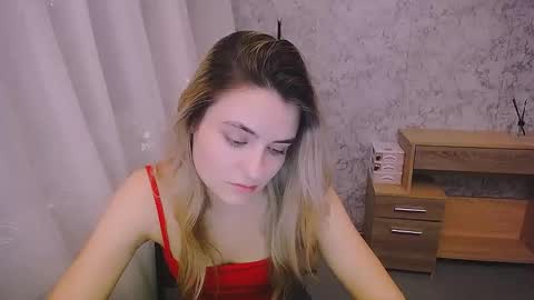 shy_sabrina_ online show from 12-20-24, 12:05