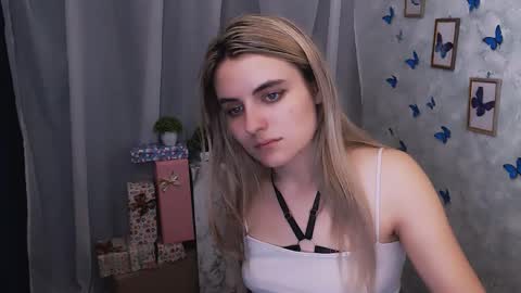 shy_sabrina_ online show from 01-06-25, 01:52