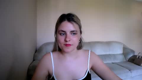 shy_sabrina_ online show from 06-10-26, 02:49