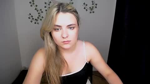 shy_sabrina_ online show from 07-20-26, 02:08