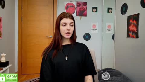 Snapshot of shybella_girl chatting on 02-20-25, 11:31 Bella online show from 02-20-25, 11:31