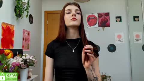 Snapshot of shybella_girl chatting on 03-11-25, 11:01 Bella online show from 03-11-25, 11:01