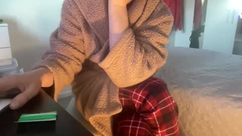 shyboy0533 online show from 11-01-25, 07:54