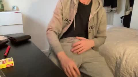 shyboy0533 online show from 01-18-26, 11:14