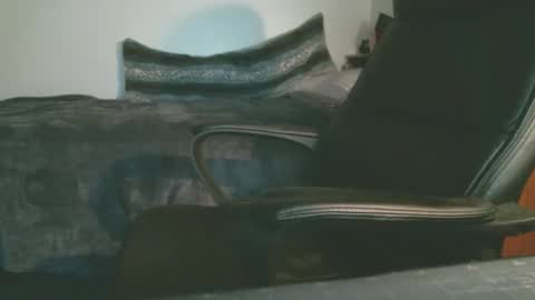 shyboyhugecum2020 online show from 11-23-25, 05:18