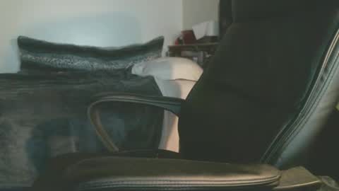 shyboyhugecum2020 online show from 02-09-26, 04:16