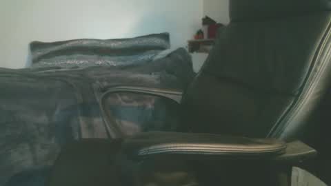 shyboyhugecum2020 online show from 03-16-26, 04:18