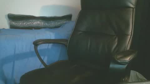 shyboyhugecum2020 online show from 05-06-26, 02:40