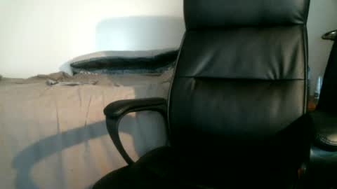shyboyhugecum2020 online show from 06-21-26, 09:50