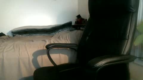 shyboyhugecum2020 online show from 06-22-26, 03:58