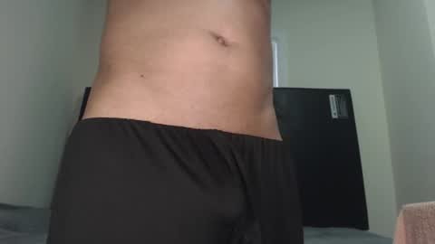 Snapshot of shyguy0401xx chatting on 11-16-25, 08:25 ShyGuy0401xx online show from 11-16-25, 08:25