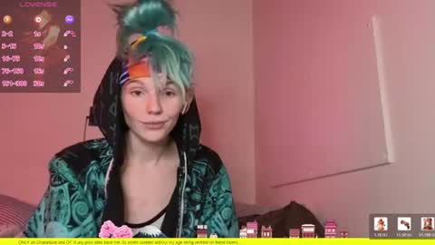 Hippie online show from 07-18-26, 02:38