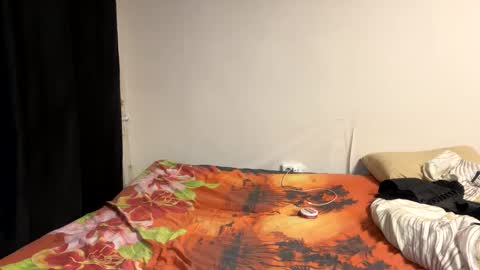 Tom and Betty online show from 12-26-24, 01:21