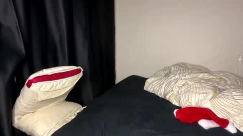 Tom and Betty online show from 12-27-24, 02:01