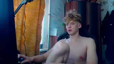 Tom and Betty online show from 03-05-26, 07:04