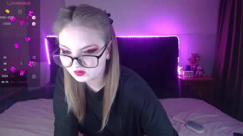 shysweetrish online show from 06-09-26, 12:00