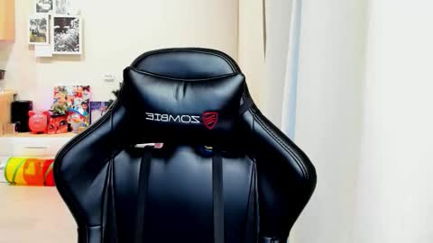 SIA online show from 11-02-25, 02:03