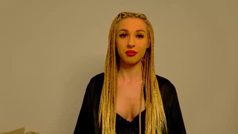 Snapshot of sia_a chatting on 12-22-25, 04:09 Anastasia online show from 12-22-25, 04:09