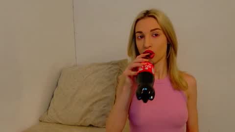 Snapshot of sia_a chatting on 01-08-26, 06:48 Anastasia online show from 01-08-26, 06:48