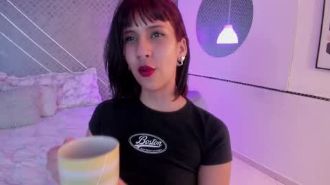 Sia online show from 09-11-25, 04:01