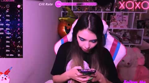 Snapshot of siashine chatting on 10-11-25, 05:00 siashine online show from 10-11-25, 05:00