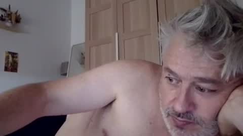 sibemolx online show from 06-17-26, 01:12