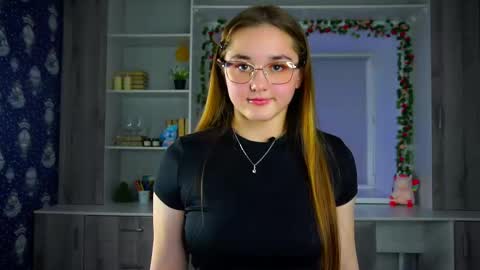 Olivia online show from 11-18-25, 12:42