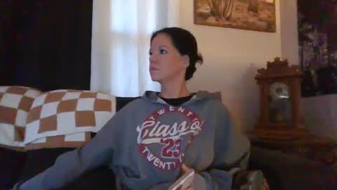 Mrs. St. Patrickk online show from 01-11-26, 05:40