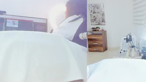 Snapshot of sieena_ chatting on 06-12-26, 09:08 Sieena online show from 06-12-26, 09:08