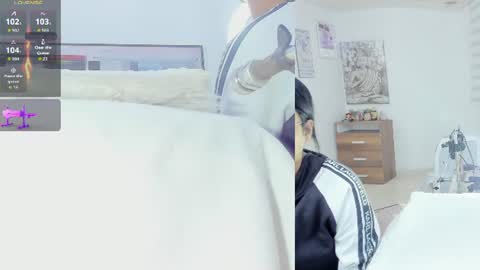 Snapshot of sieena_ chatting on 06-19-26, 09:02 Sieena online show from 06-19-26, 09:02