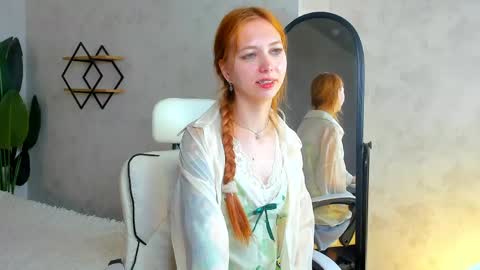 Sienna online show from 04-16-26, 09:10