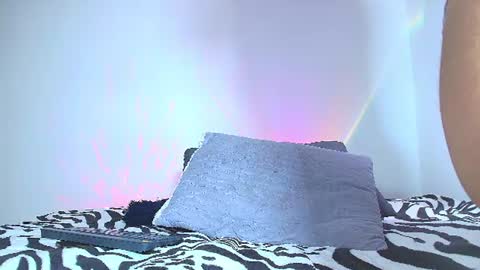 Snapshot of sienna_princess chatting on 07-13-26, 06:33 Sienna Morales online show from 07-13-26, 06:33