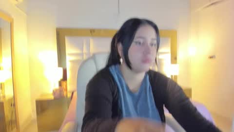 Sienna  online show from 01-16-26, 11:03