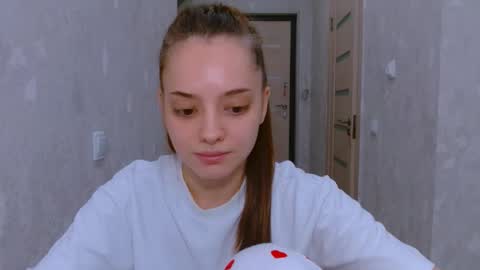 Sienna Mia online show from 05-11-26, 06:38