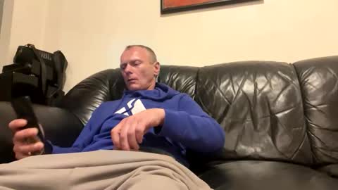 R online show from 02-03-26, 06:00