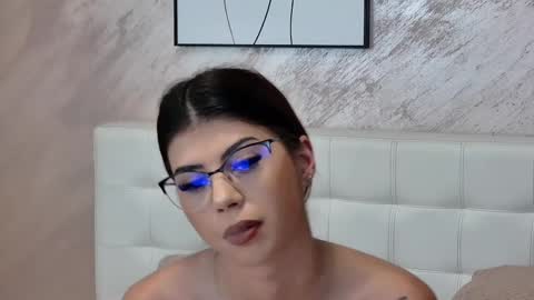 Snapshot of sierra_halle chatting on 02-15-25, 11:58 SIERRA online show from 02-15-25, 11:58