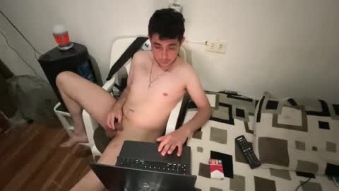 silenxxx25702360 online show from 02-21-26, 06:53