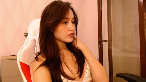 silk_ann online show from 09-18-25, 06:04