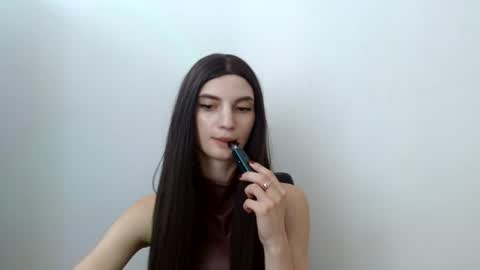 Snapshot of silkkisss chatting on 07-28-26, 02:13 Camilla online show from 07-28-26, 02:13