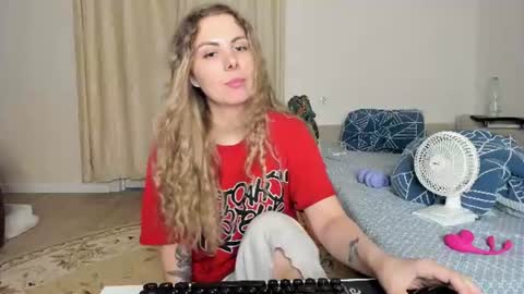 Snapshot of silkynancy99 chatting on 06-14-26, 02:24 Nancy online show from 06-14-26, 02:24
