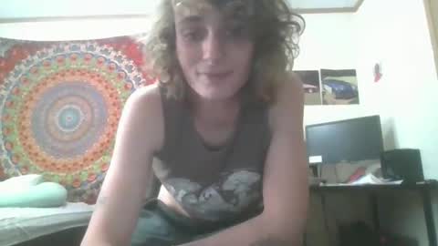 Hailey online show from 11-03-25, 04:41